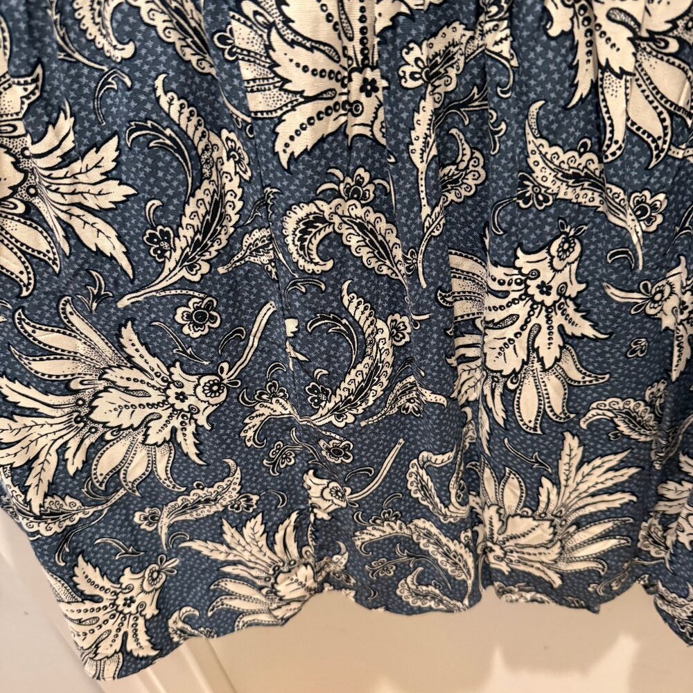 Boho, floral blue dress. H&M - size Medium. - Picture 3 of 6